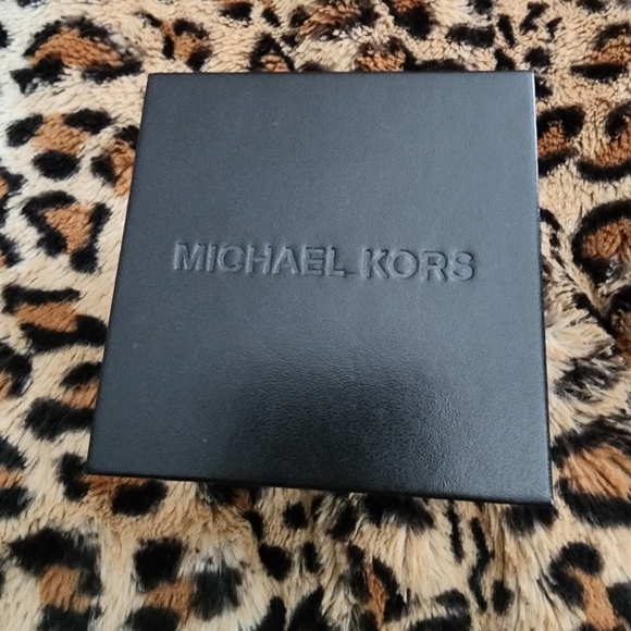 Michael Kors Tortoise Shell Watch - Picture 2 of 6